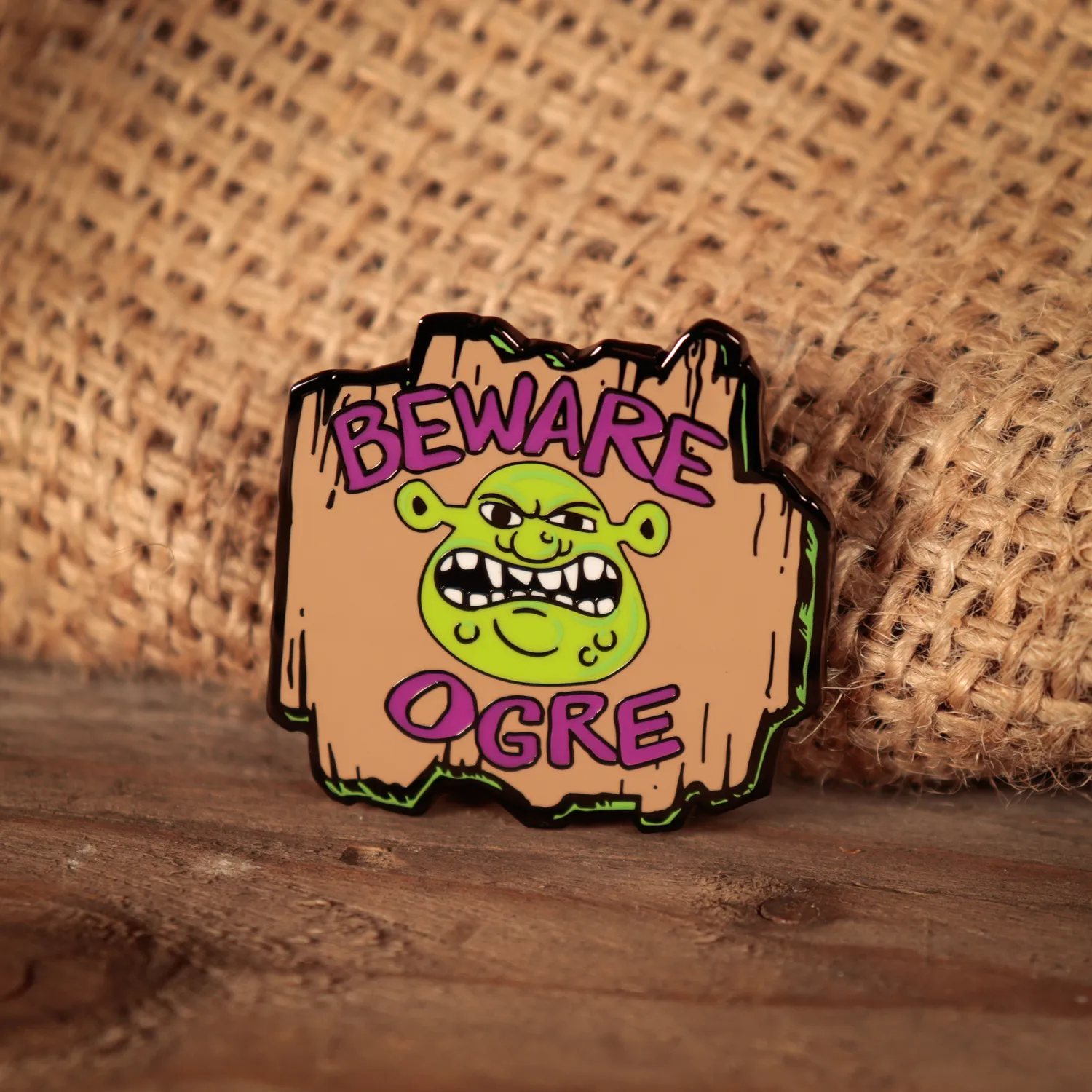 Fanattik Shrek Beware Ogre Pin 41,5mm limitiert