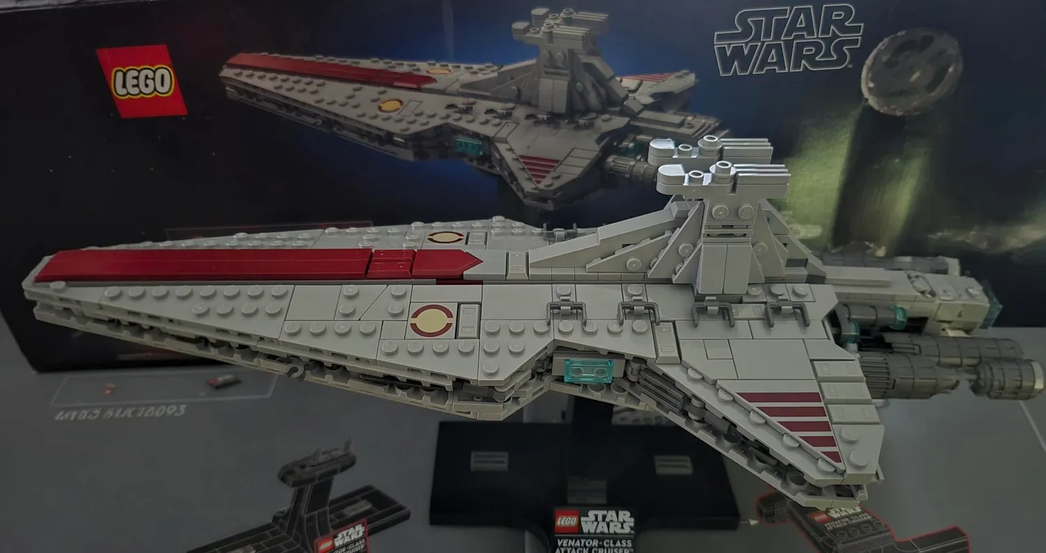 LEGO Star Wars Angriffskreuzer der Venator-Klasse 75441 Bauset