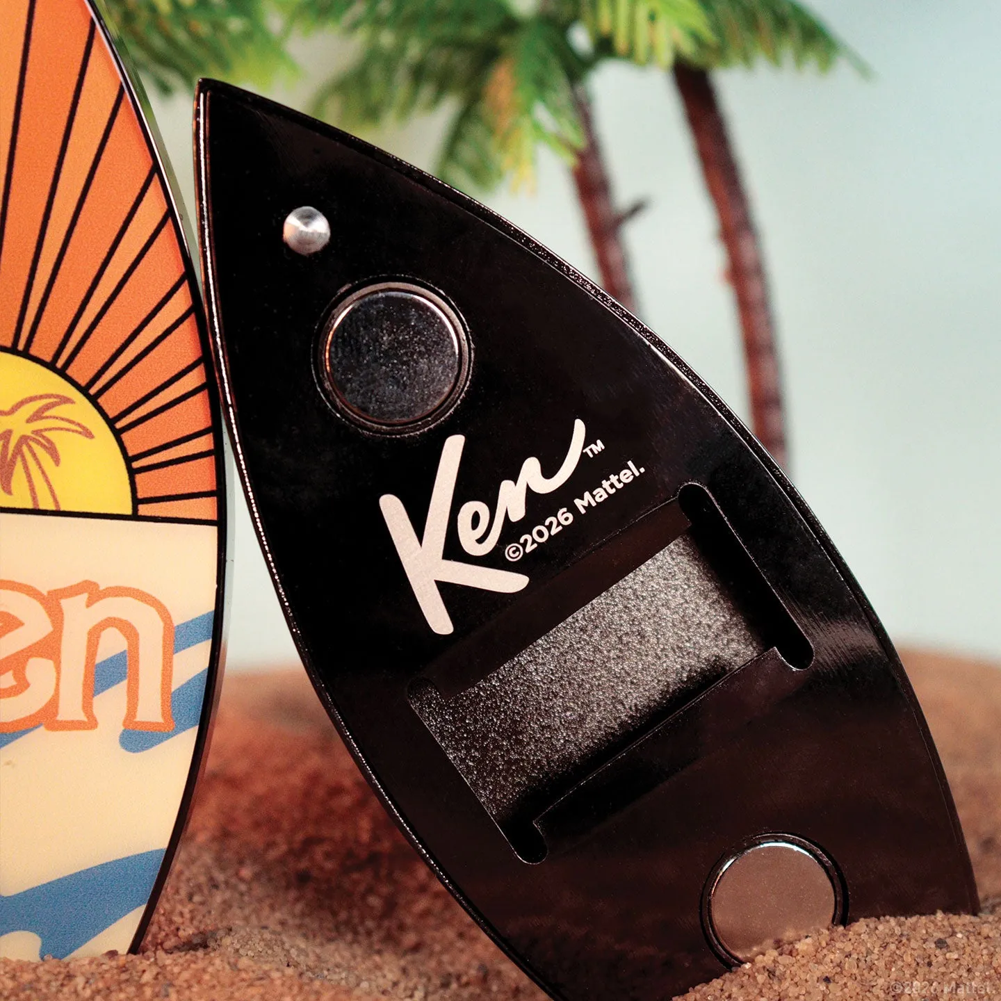 Fanattik Barbie Ken Surfboard Flaschenöffner magnetisch